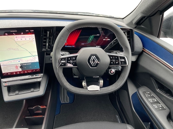 Used Renault Scenic E-Tech 2024 for sale - 73987059: Photo 8
