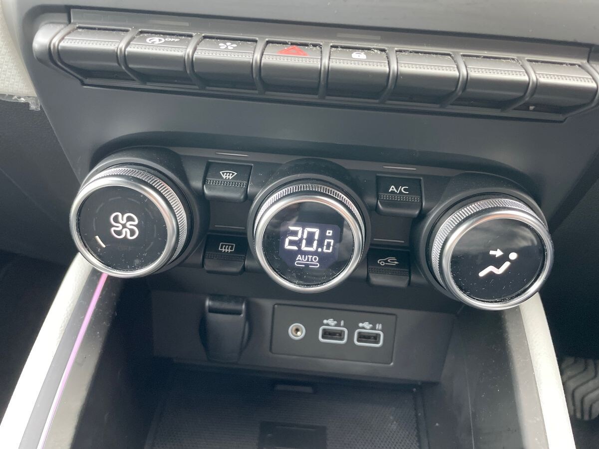 Used Renault Clio 2023 for sale - 75925712: Photo 12