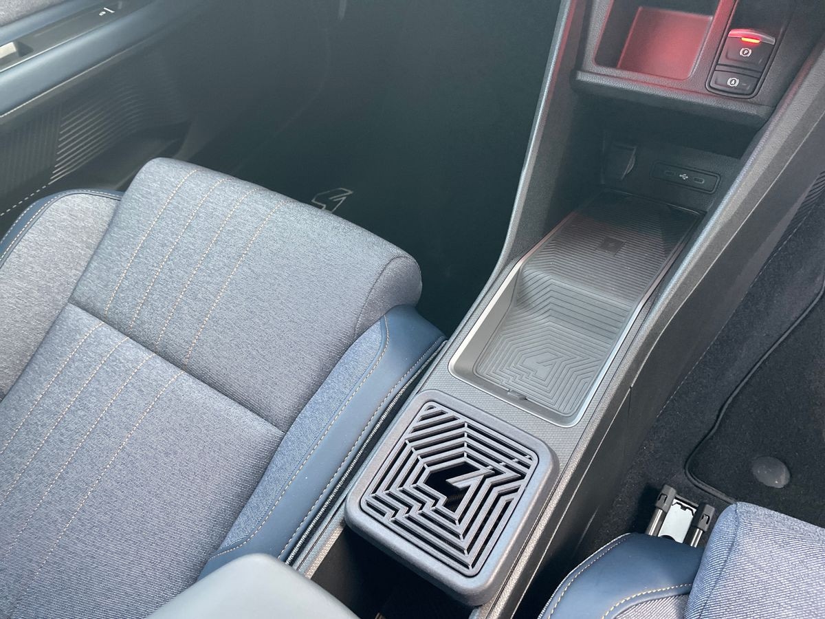 Used Renault 4 2025 for sale - 76653763: Photo 11