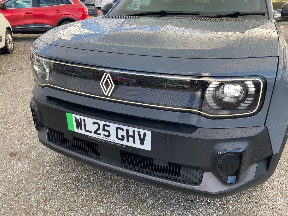 Used Renault 4 2025 for sale - 76653763: Photo 38