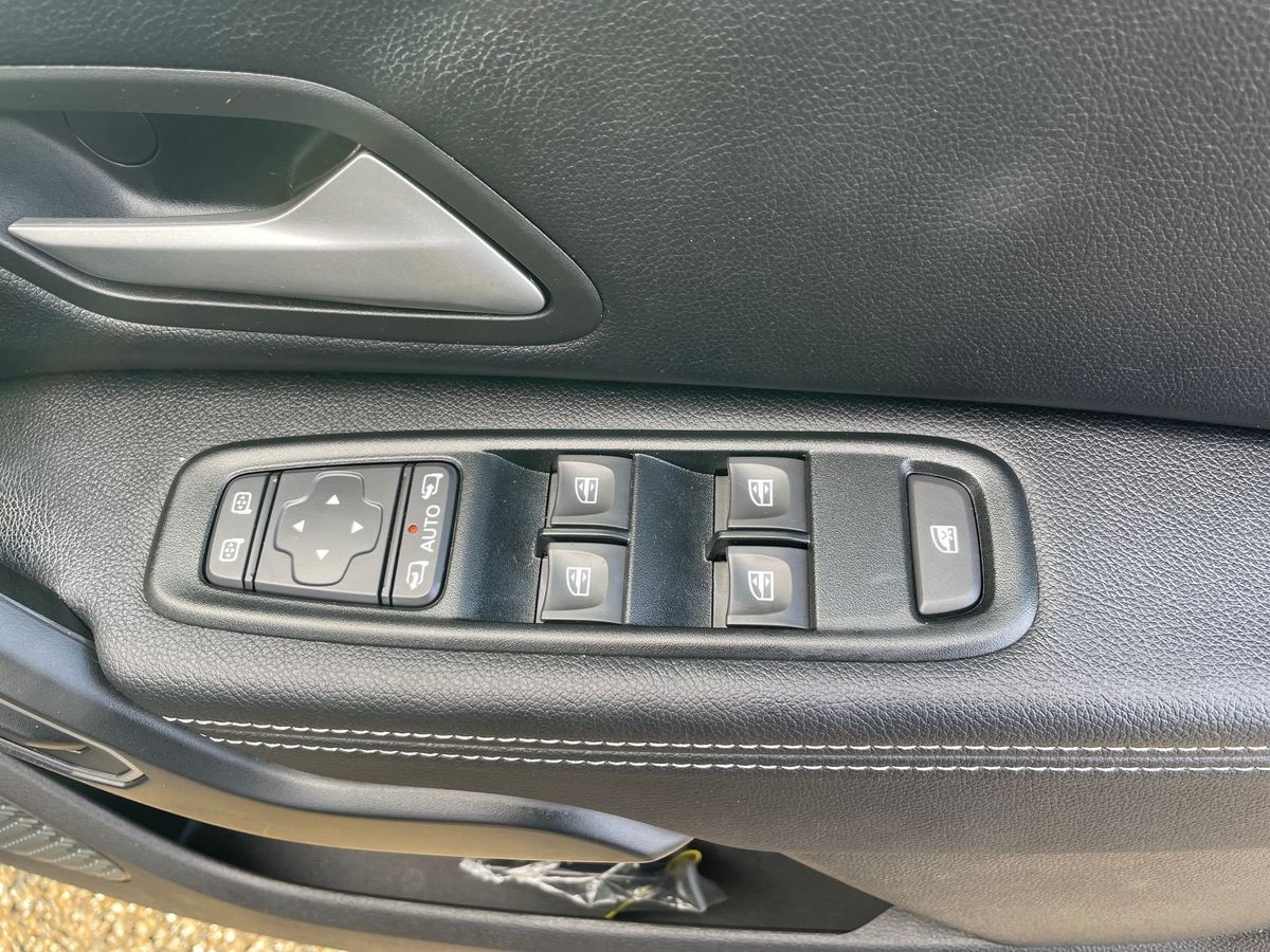 Used Dacia Duster 2023 for sale - 77097089: Photo 14