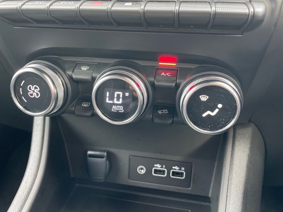 Used Renault Captur 2023 for sale - 76000468: Photo 12