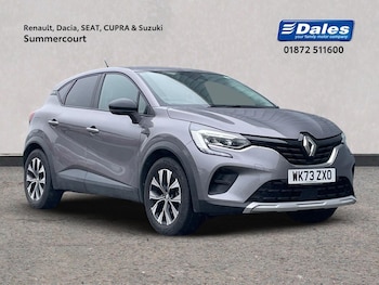 Used Renault Captur 2023 for sale - 76000468: Photo