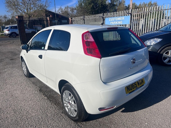 Used Fiat Punto 2015 for sale - 72591320: Photo 4