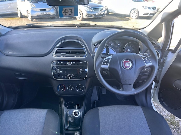 Used Fiat Punto 2015 for sale - 72591320: Photo 8