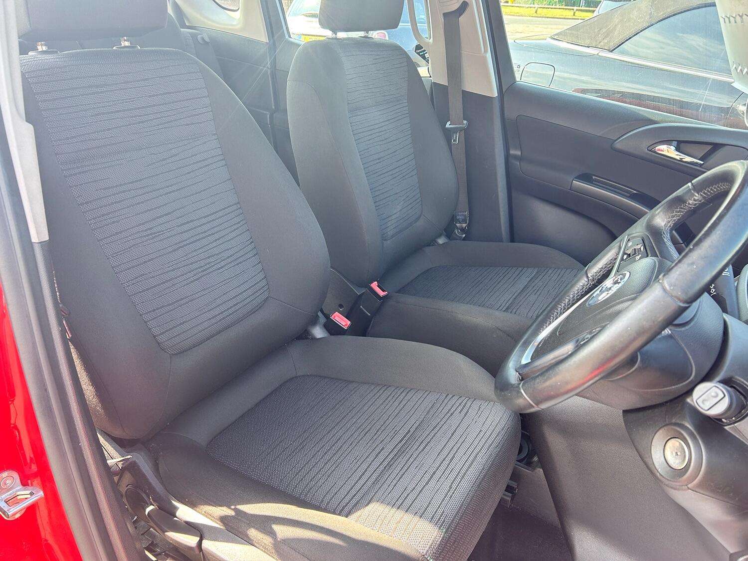 Used Vauxhall Meriva 2015 for sale - 76149373: Photo 7
