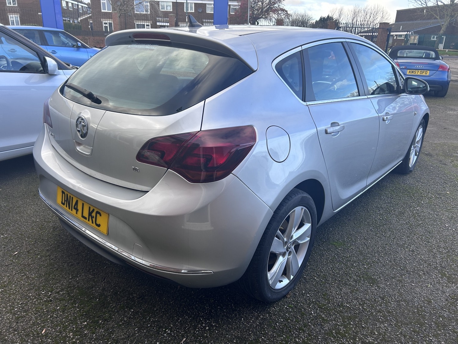 Used Vauxhall Astra 2014 for sale - 77572857: Photo 2