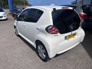 Used Toyota AYGO 2013 for sale - 75504943: Photo