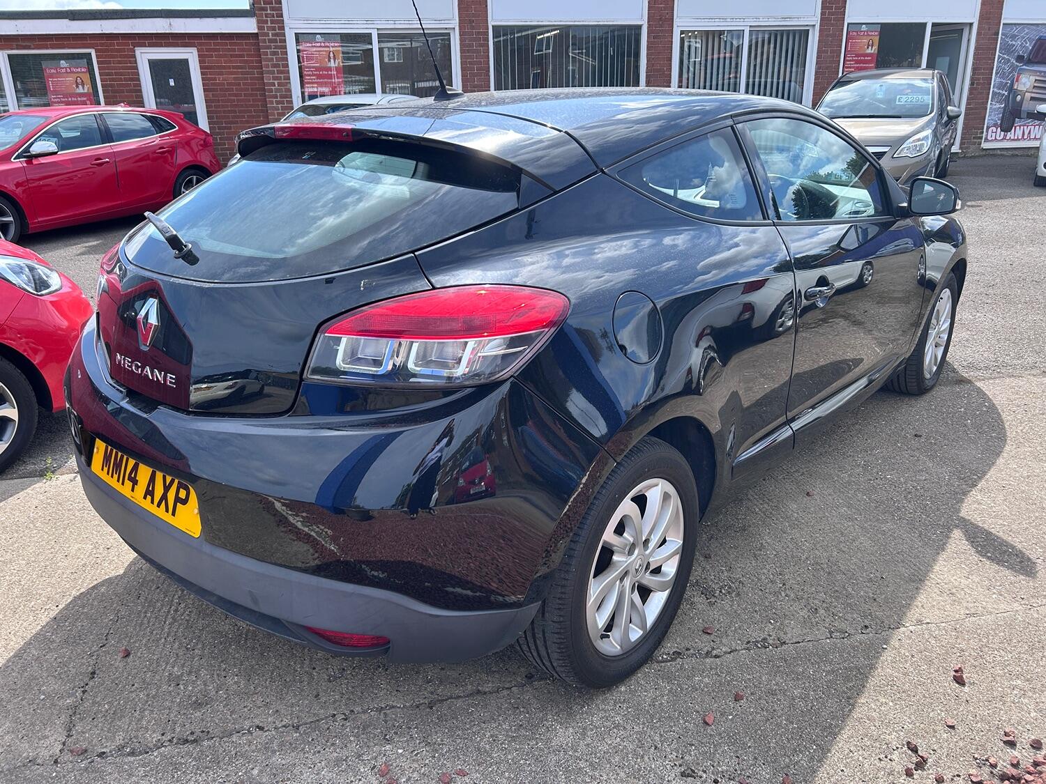 Used Renault Megane 2014 for sale - 76793582: Photo 2
