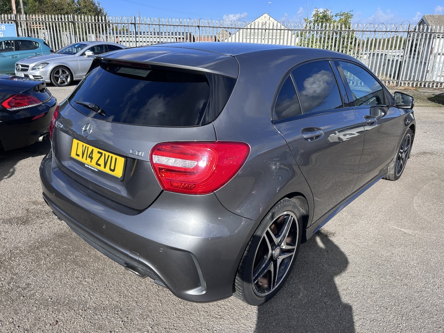 Used Mercedes-Benz A-Class 2014 for sale - 77464777: Photo 2