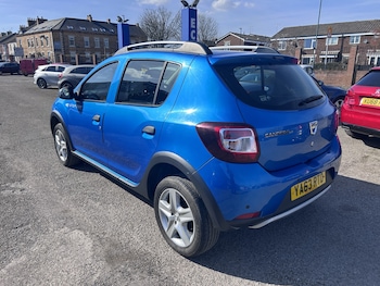 Used Dacia Sandero Stepway 2014 for sale - 77880968: Photo