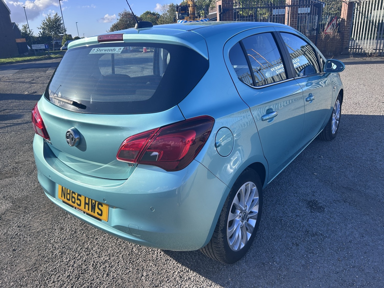 Used Vauxhall Corsa 2015 for sale - 76058124: Photo 2