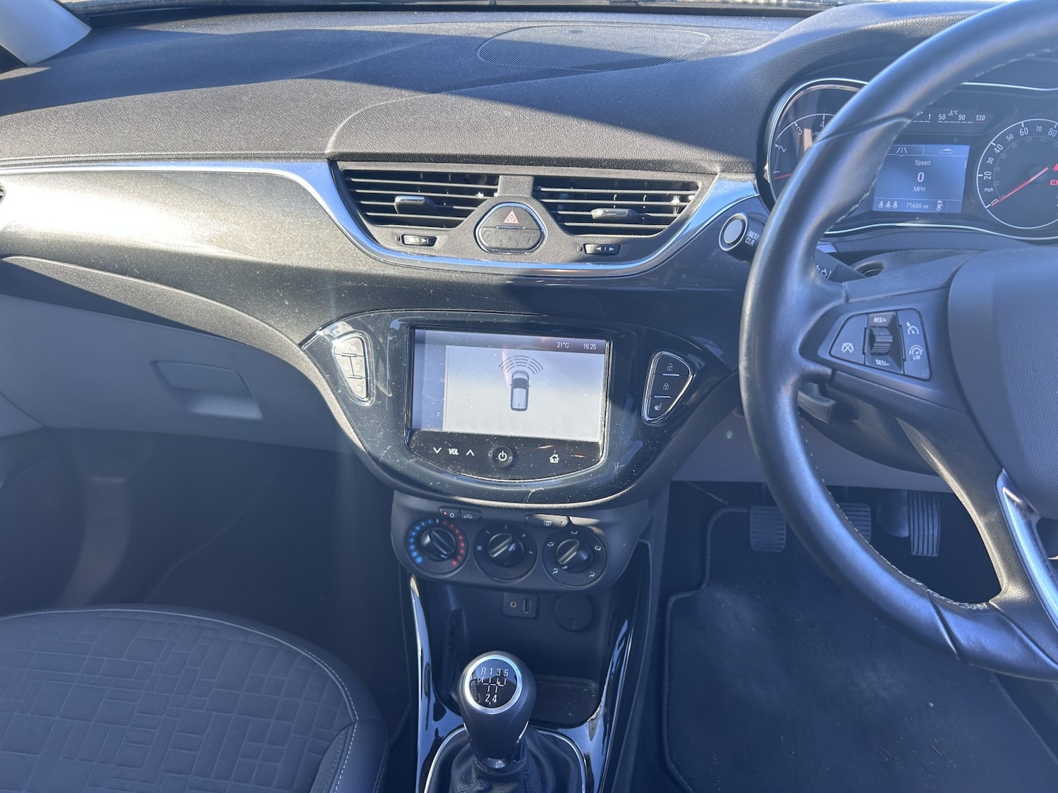 Used Vauxhall Corsa 2015 for sale - 76058124: Photo 9