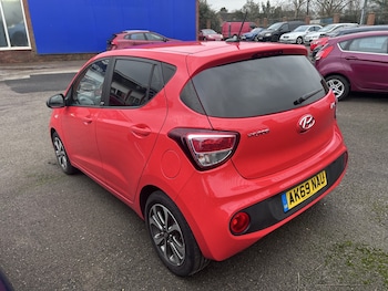 Used Hyundai i10 2019 for sale - 77277444: Photo
