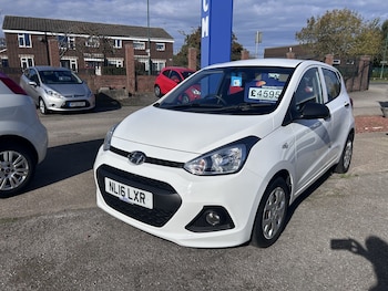 Used Hyundai i10 2016 for sale - 76211834: Photo 3