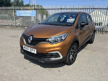 Used Renault Captur 2017 for sale - 79296588: Photo