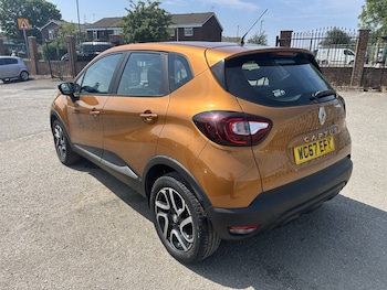 Used Renault Captur 2017 for sale - 79296588: Photo