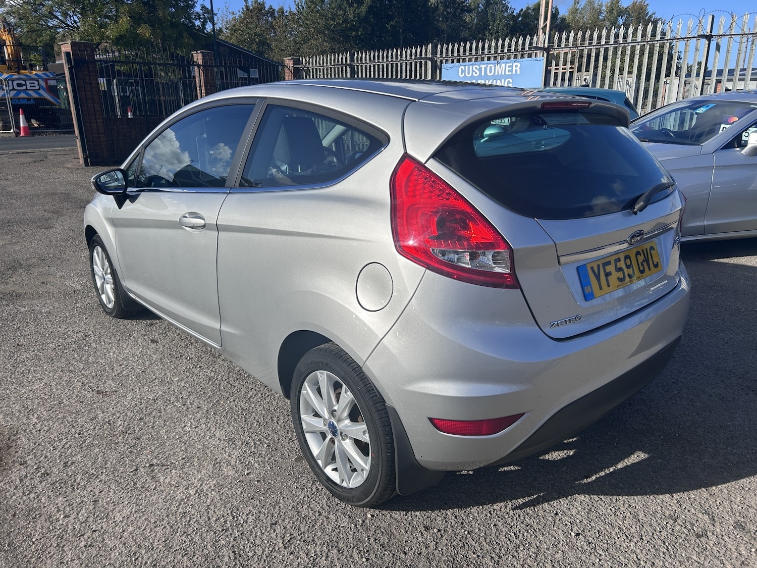 Used Ford Fiesta 2009 for sale - 75881789: Photo 4