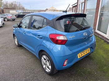 Used Hyundai i10 2020 for sale - 76656097: Photo