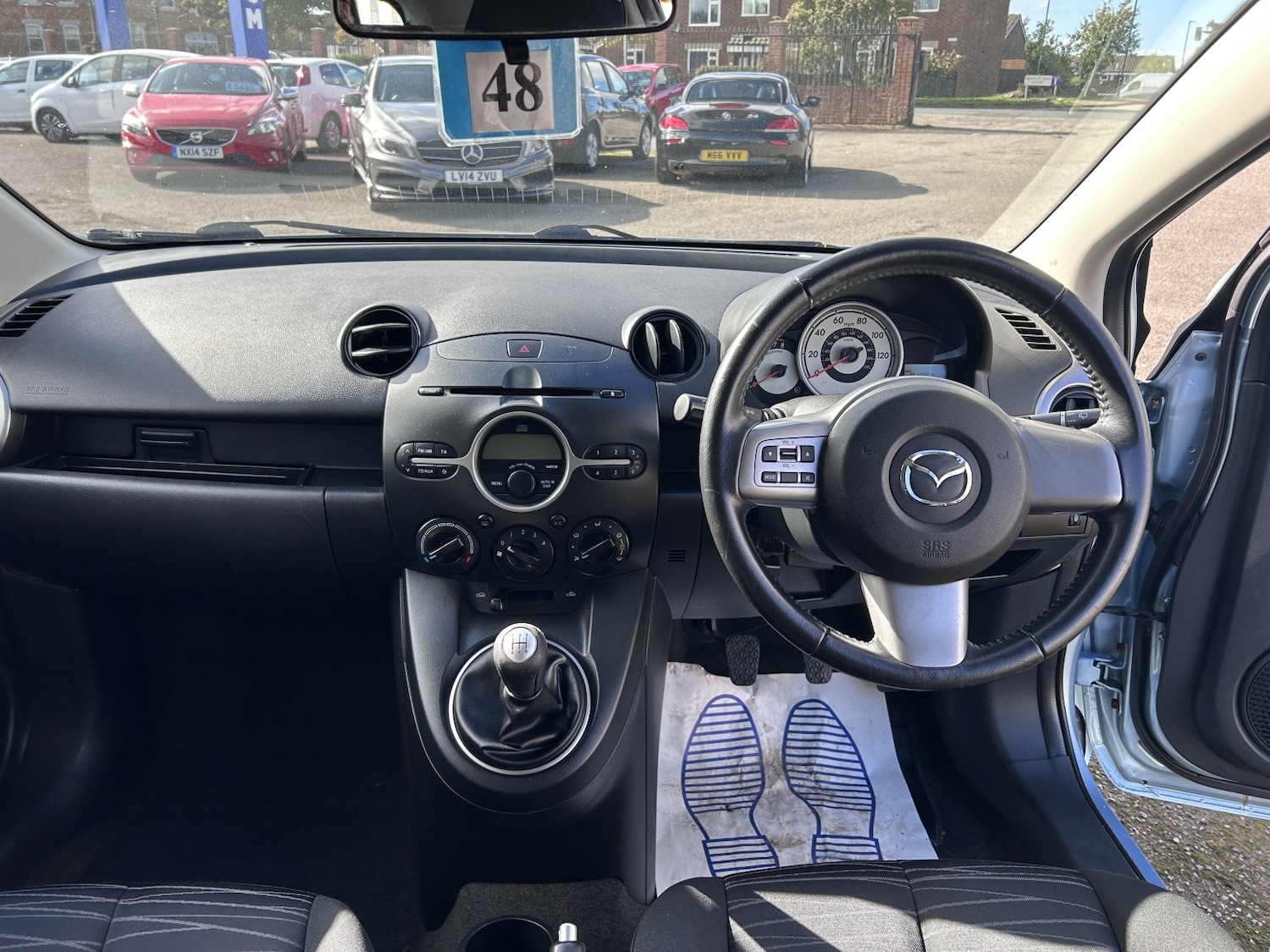 Used Mazda Mazda2 2010 for sale - 75881744: Photo 8