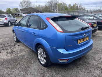 Used Ford Focus 2010 for sale - 78402528: Photo