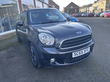2015 - 1.6 Cooper Paceman 2-Door