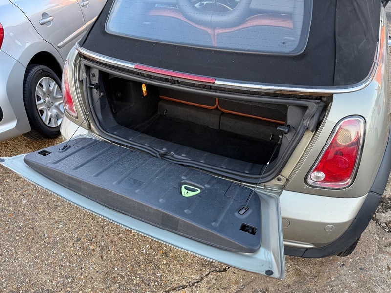 Used MINI Convertible 2008 for sale - 76950872: Photo 15