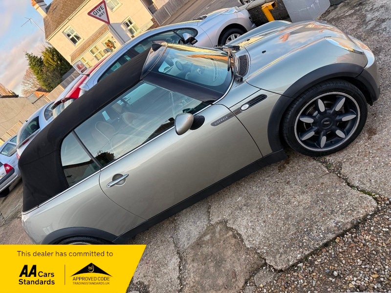 Used MINI Convertible 2008 for sale - 76950872: Photo 9