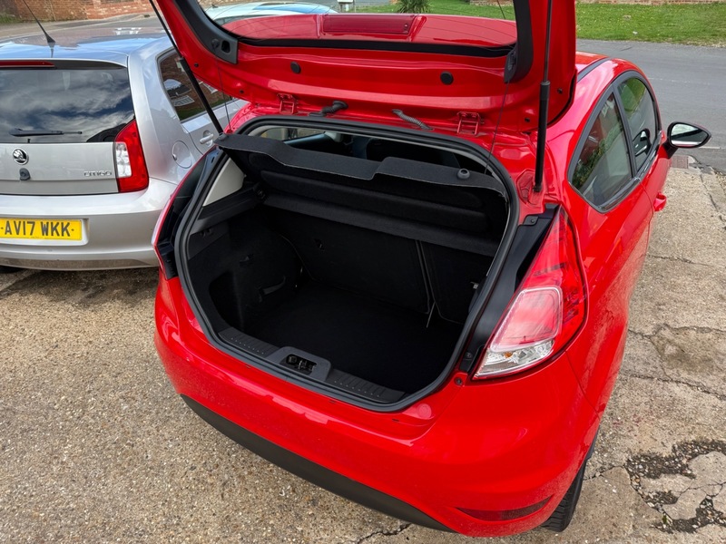 Used Ford Fiesta 2014 for sale - 76618325: Photo 11