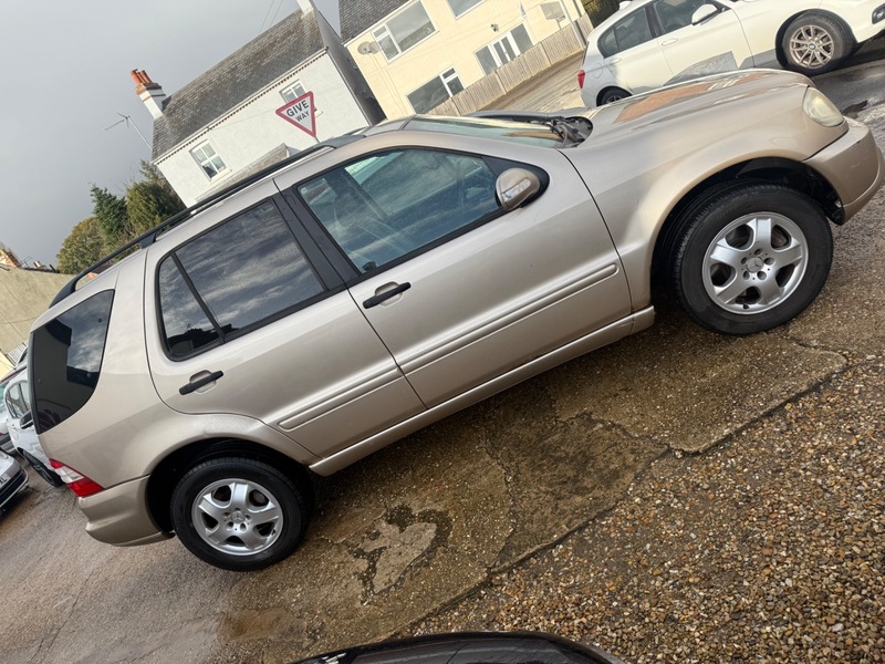 Used Mercedes-Benz M Class 2002 for sale - 76631131: Photo 12