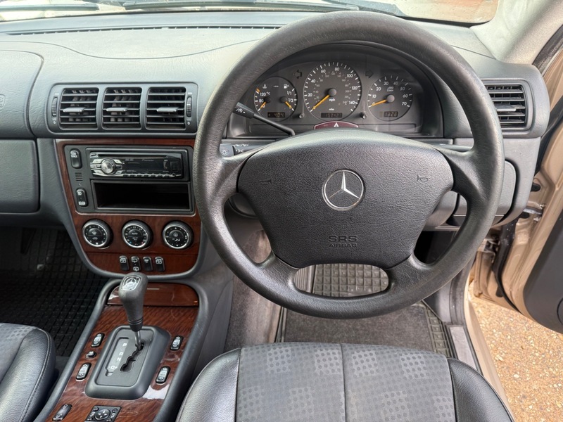 Used Mercedes-Benz M Class 2002 for sale - 76631131: Photo 7