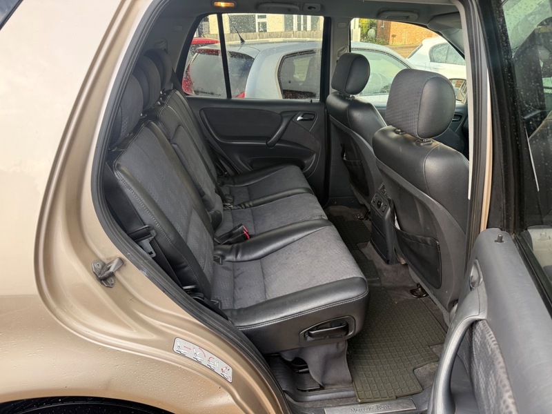 Used Mercedes-Benz M Class 2002 for sale - 76631131: Photo 8