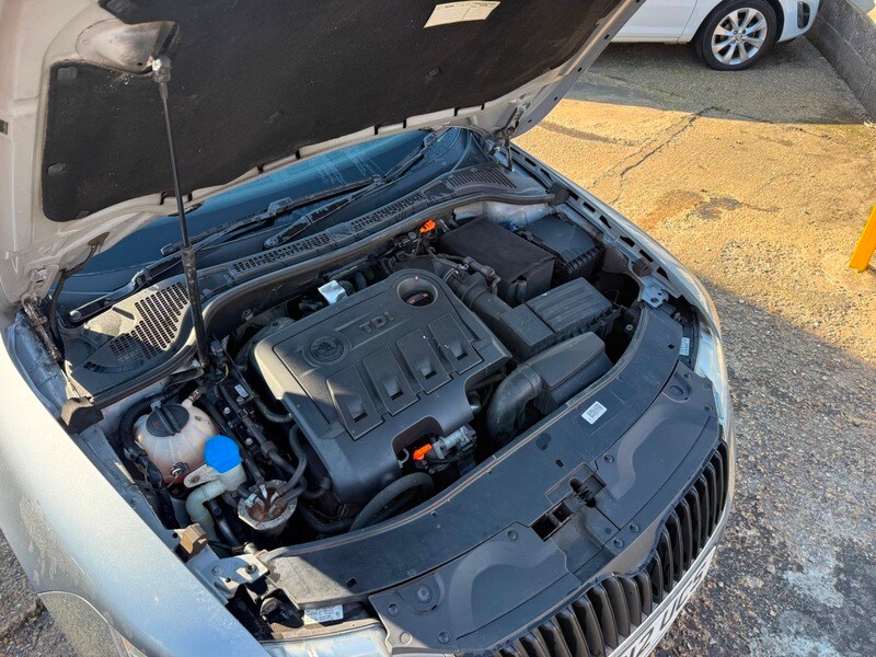 Used Skoda Superb 2012 for sale - 77821762: Photo 12
