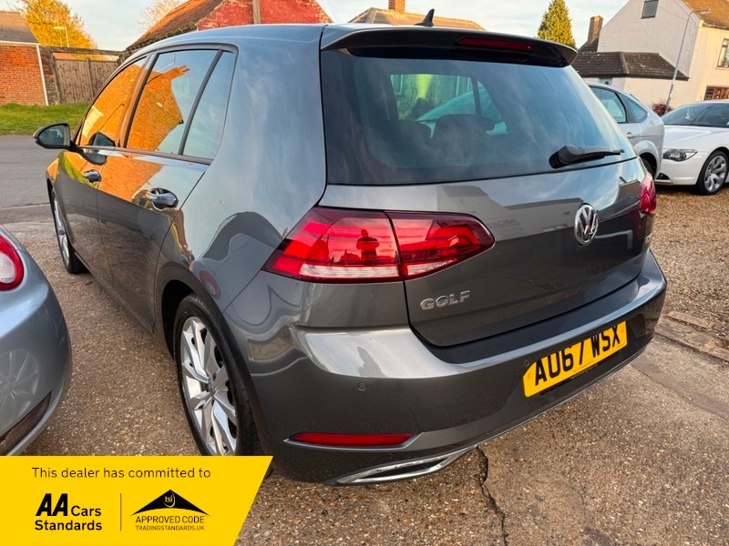 Used Volkswagen Golf 2017 for sale - 77655899: Photo 5