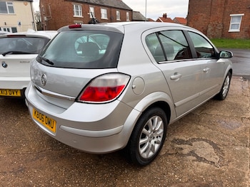 Used Vauxhall Astra 2006 for sale - 77572448: Photo