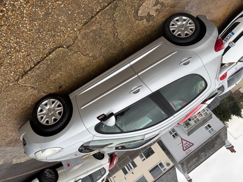 Used Peugeot 207 2011 for sale - 76768925: Photo 11