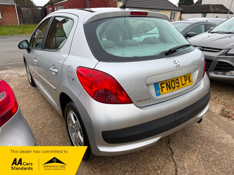 Used Peugeot 207 2009 for sale - 77906120: Photo 6