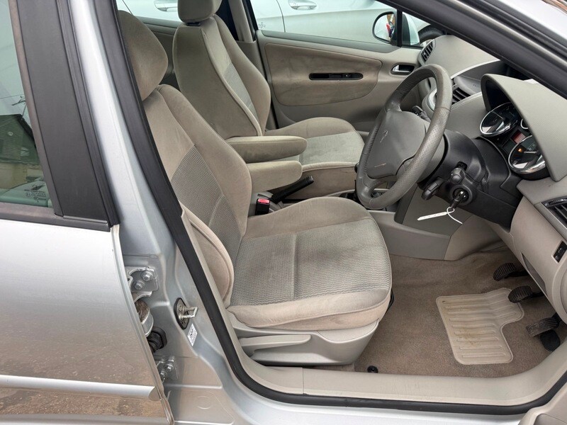 Used Peugeot 207 2009 for sale - 77906120: Photo 7