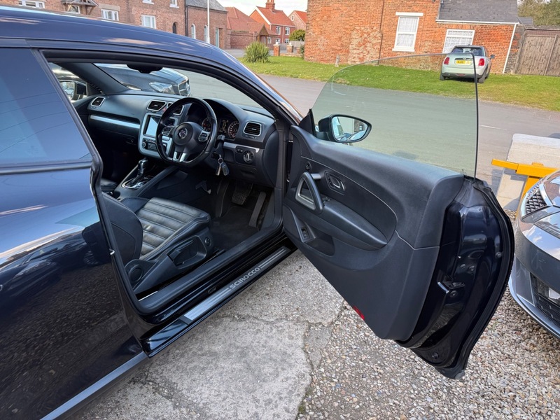 Used Volkswagen Scirocco 2012 for sale - 78031273: Photo 6