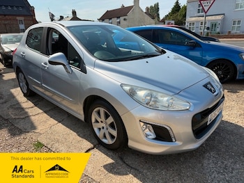 Used Peugeot 308 2013 for sale - 79314307: Photo
