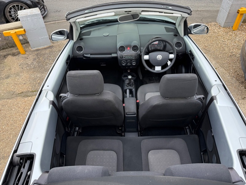 Used Volkswagen Beetle 2010 for sale - 77655909: Photo 16