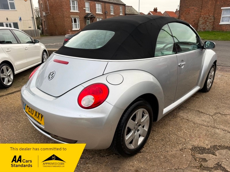 Used Volkswagen Beetle 2010 for sale - 77655909: Photo 5