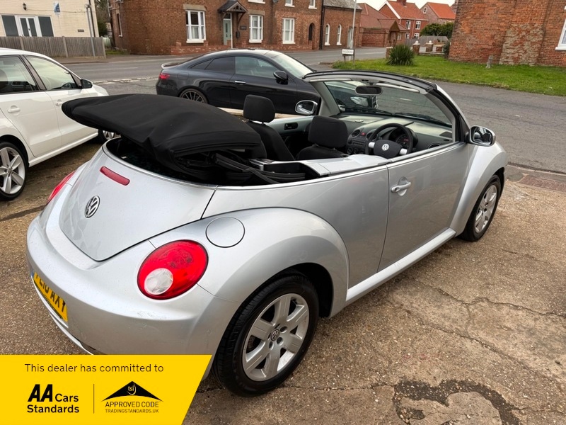 Used Volkswagen Beetle 2010 for sale - 77655909: Photo 6