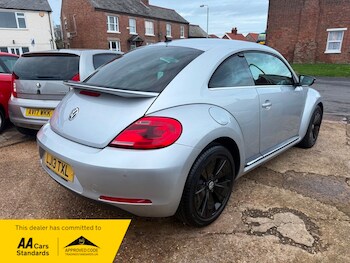 Used Volkswagen Beetle 2013 for sale - 76547397: Photo