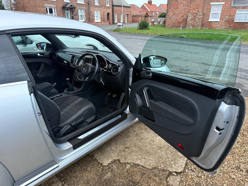 Used Volkswagen Beetle 2013 for sale - 76547397: Photo 7