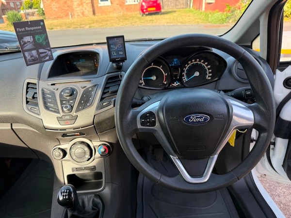 Used Ford Fiesta 2014 for sale - 75307580: Photo 8