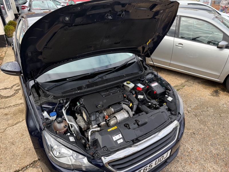 Used Peugeot 308 2016 for sale - 76357117: Photo 11