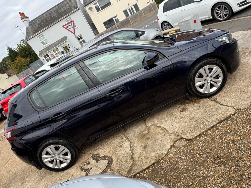 Used Peugeot 308 2016 for sale - 76357117: Photo 12