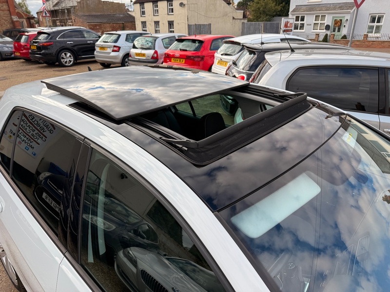 Used Volkswagen Golf 2016 for sale - 77154084: Photo 11