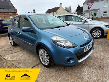 Used Renault Clio 2010 for sale - 77968100: Photo